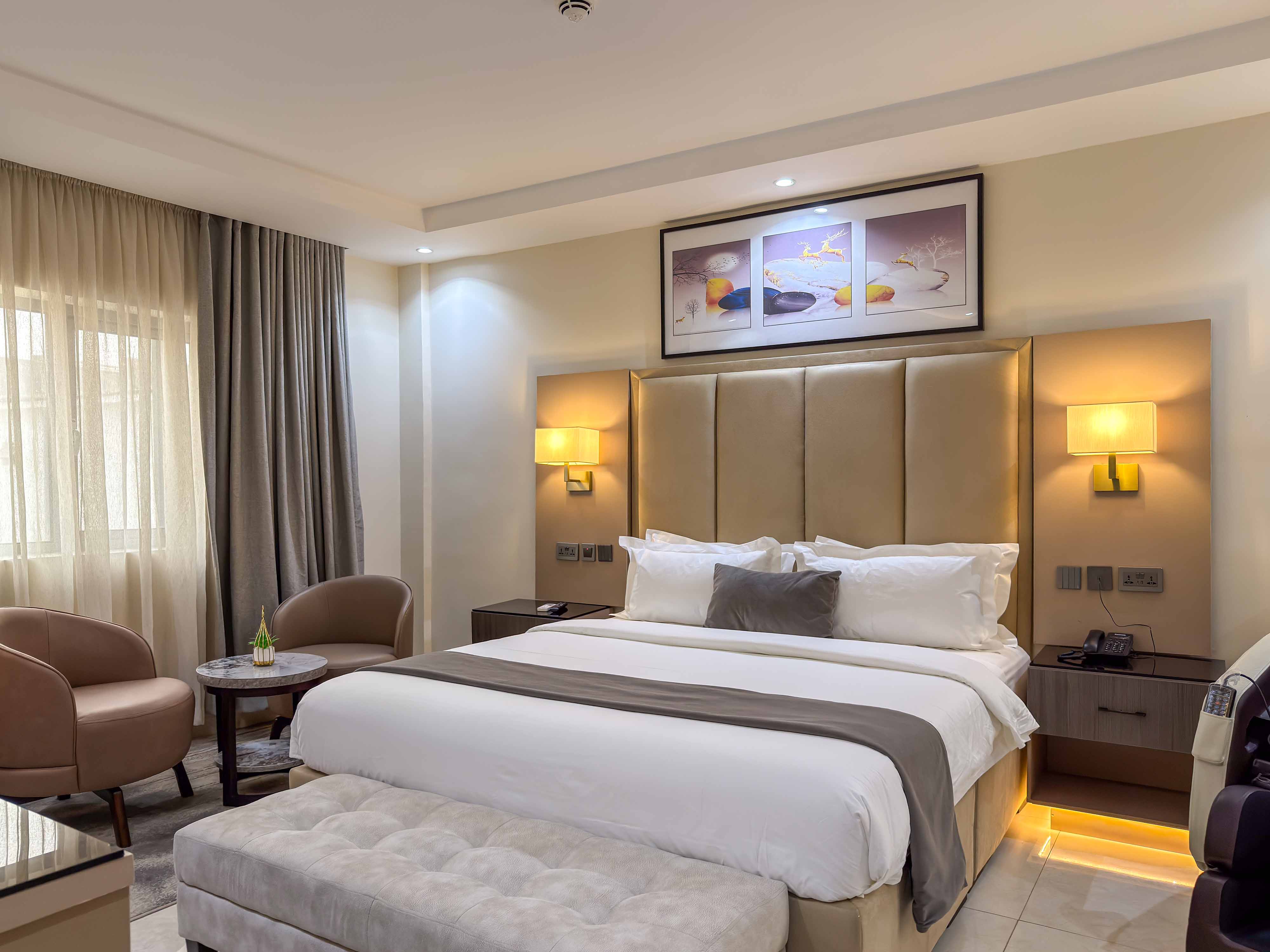 Villa Park Hotel Cover
