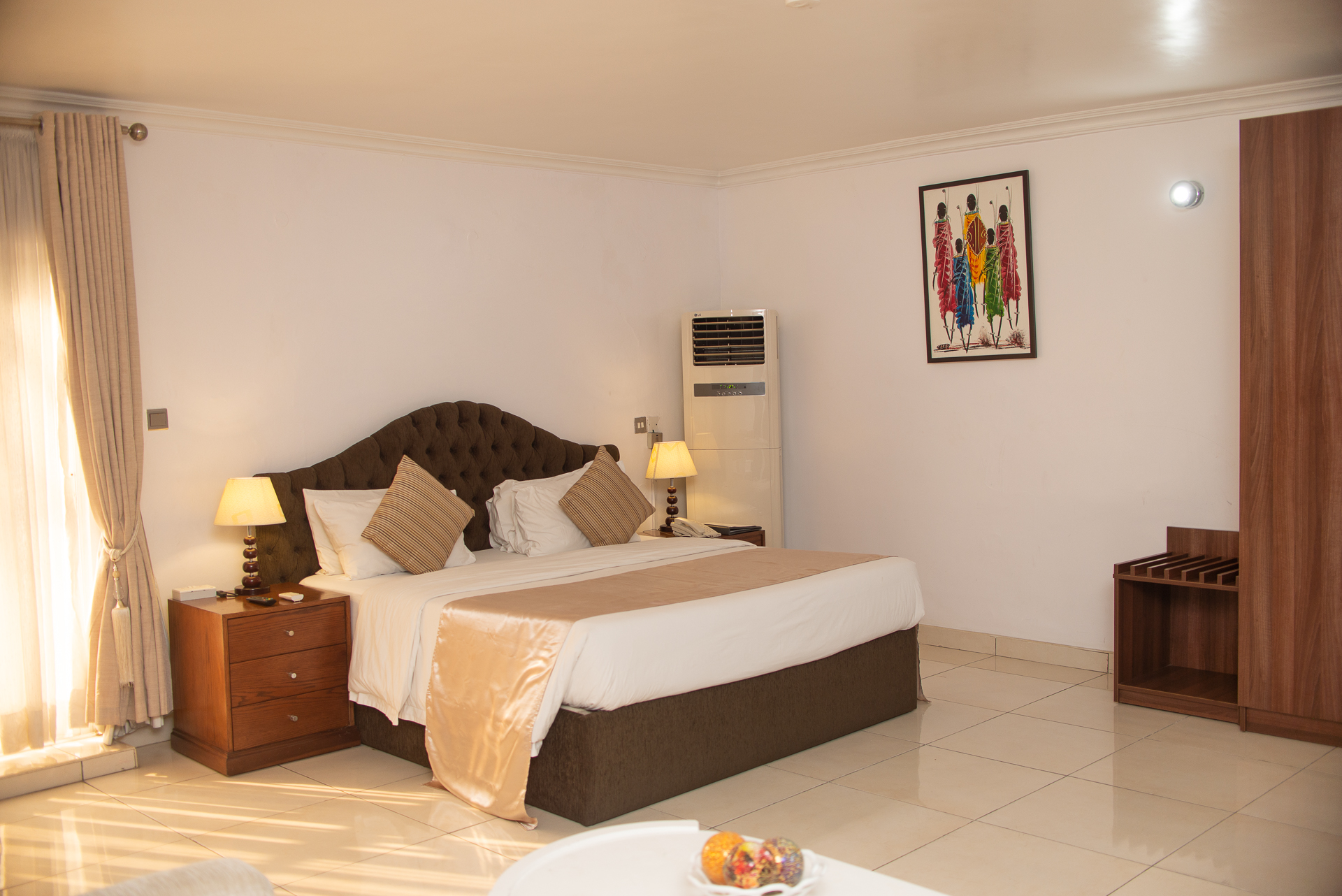 Deluxe Room - Image 4