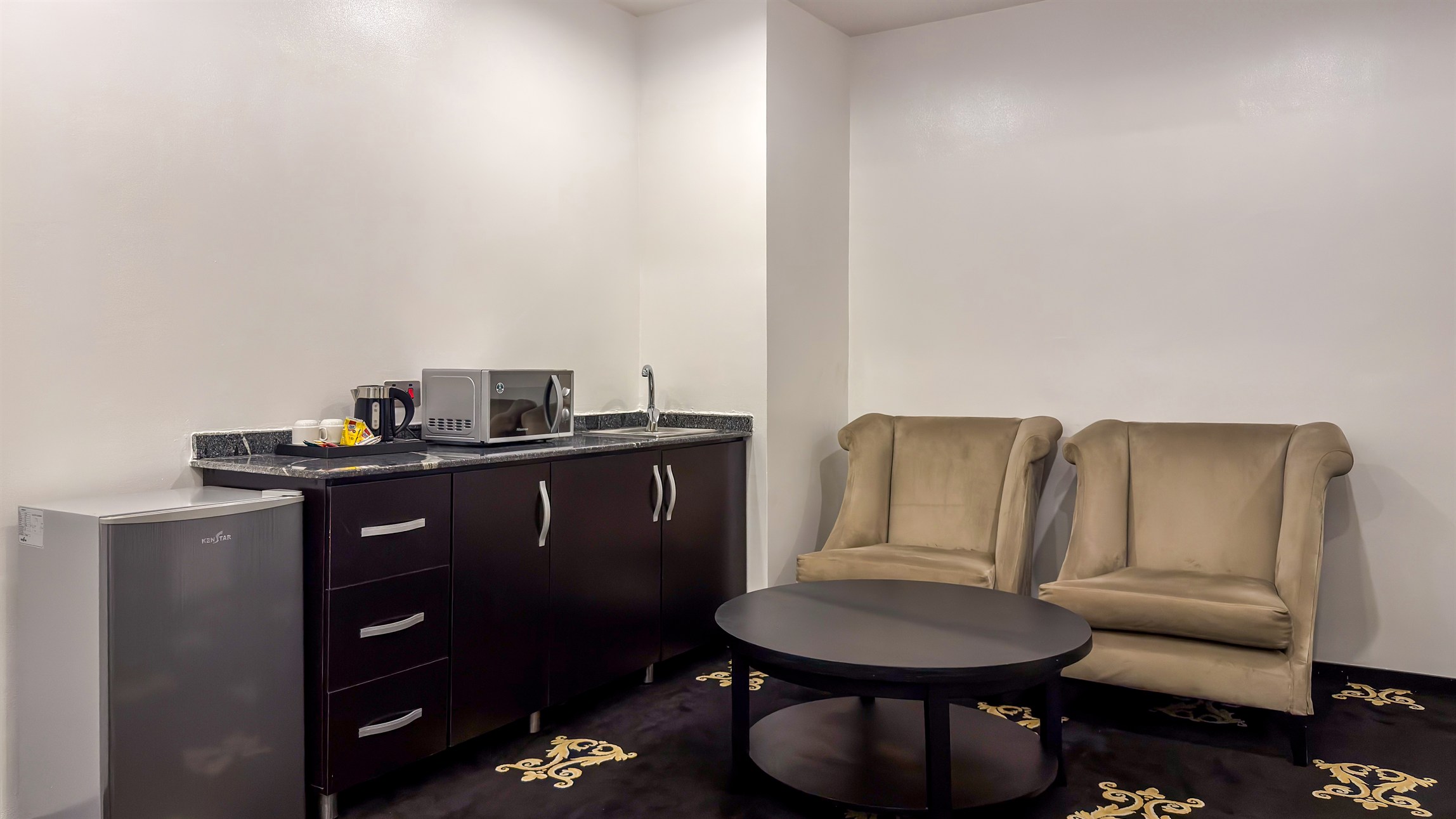 Executive Room - Image 5